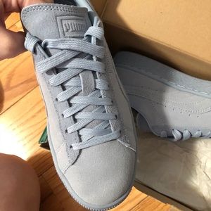 Authentic Puma Light Blue Sneakers Size 6